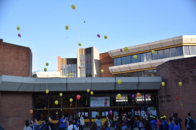 flying balloons