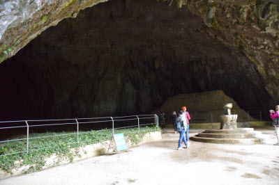 stalagtite cave