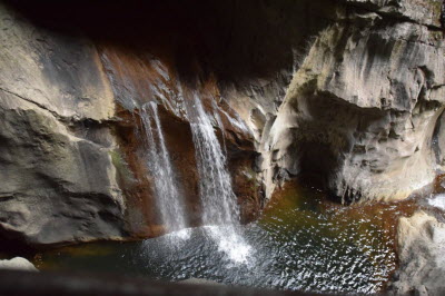 stalagtite cave